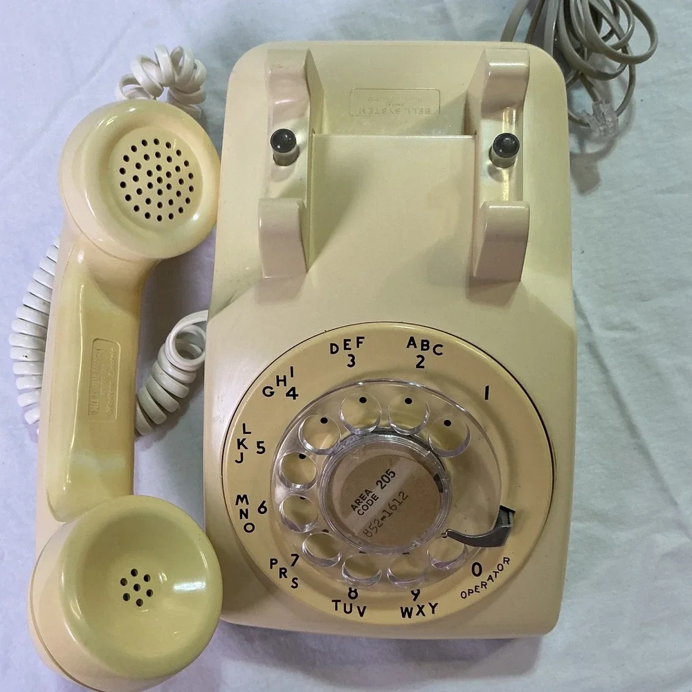 Vintage Bell System Western Electric Rotary Desk Telephone Beige Cream USA